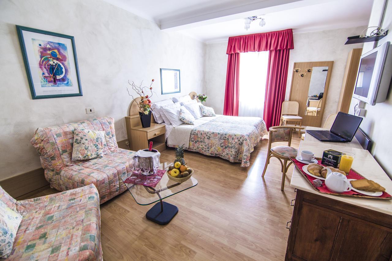 Hotel Centro ตอร์เรเปลลิเช ภายนอก รูปภาพ